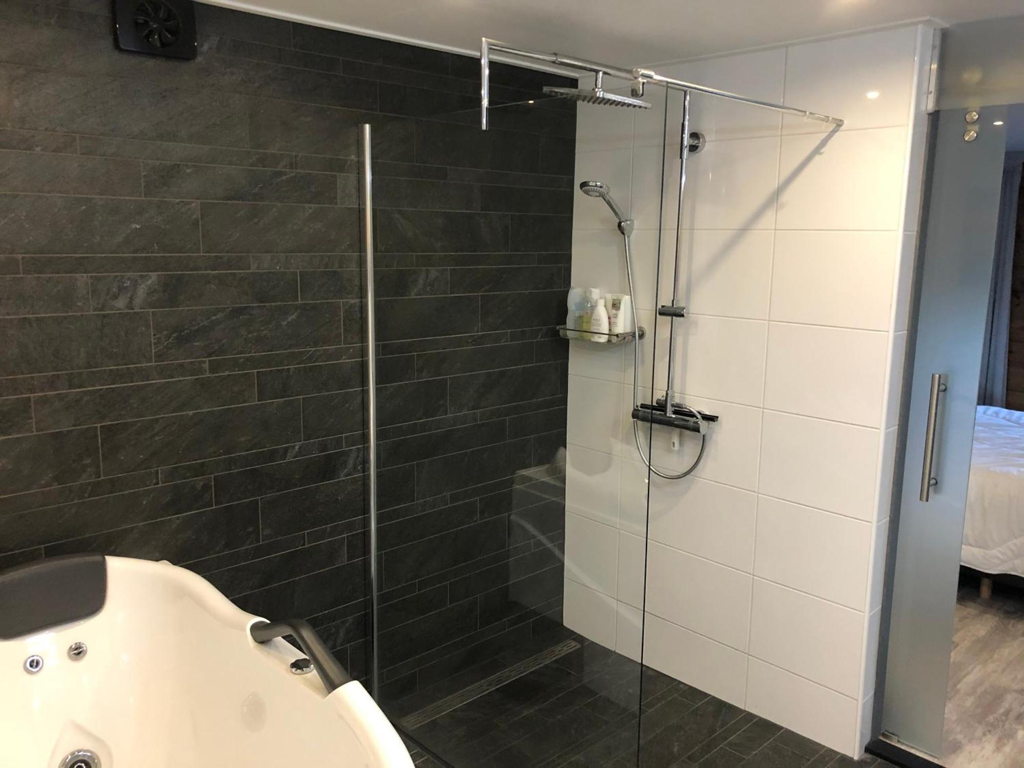 Vrijstaande Luxe Finse Blokhut 2-6 Of 2-8 Pers Villa Kropswolde Екстериор снимка