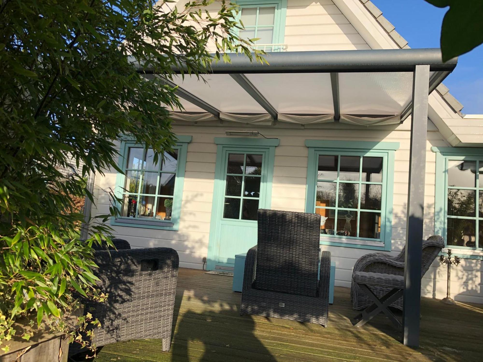 Vrijstaande Luxe Finse Blokhut 2-6 Of 2-8 Pers Villa Kropswolde Стая снимка