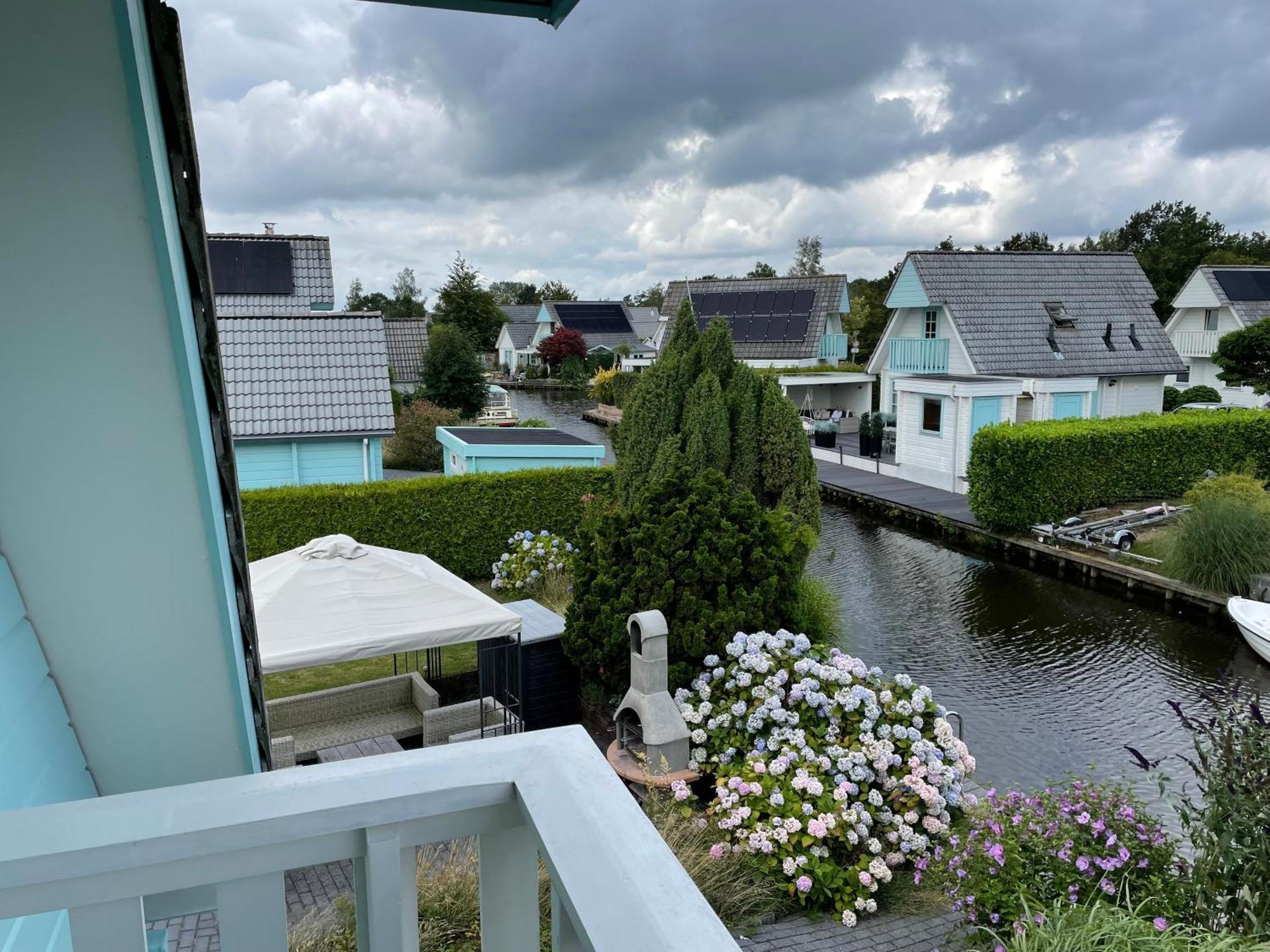 Vrijstaande Luxe Finse Blokhut 2-6 Of 2-8 Pers Villa Kropswolde Стая снимка